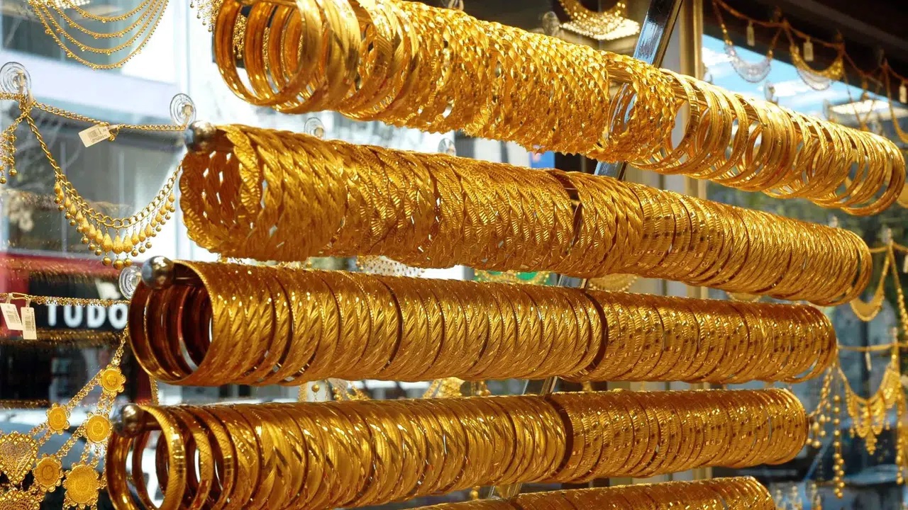 صاغة قونية يعترضون على ذهب الصرافات الآلية: الصاغة ليسوا بلا سند