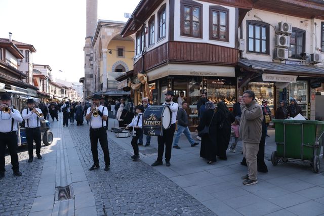 Altınfest-Eröffnungsumzug 5