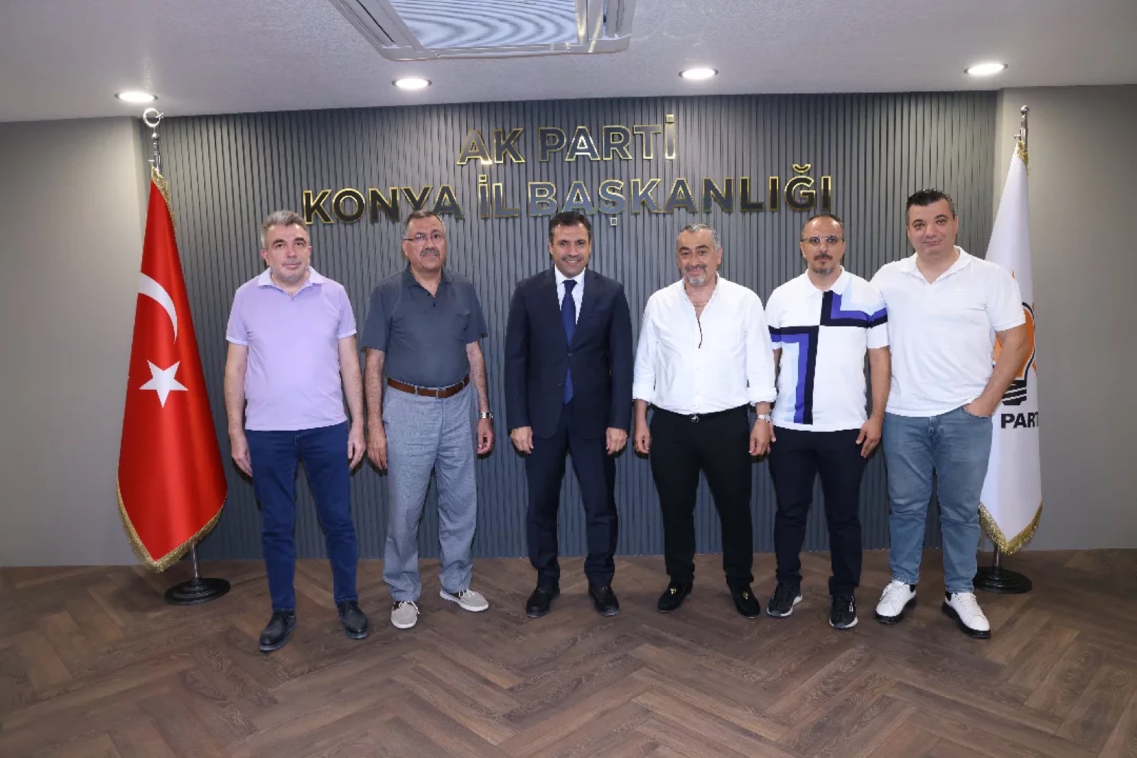 AK Parti Konya İl Başkanlığı'nı ziyaret ettik